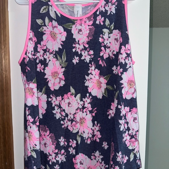 Floral Sleeveless Top with Pink Trim - Picture 2 of 2